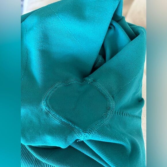 Lululemon Zone In Tight in Forage Teal - Picture 9 of 9